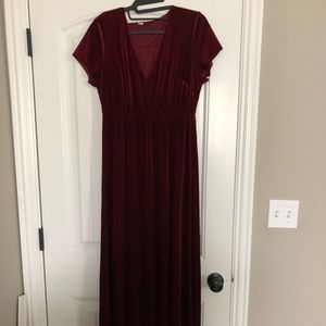Women’s Mulberry Pleated Maxi Dress size SM + M